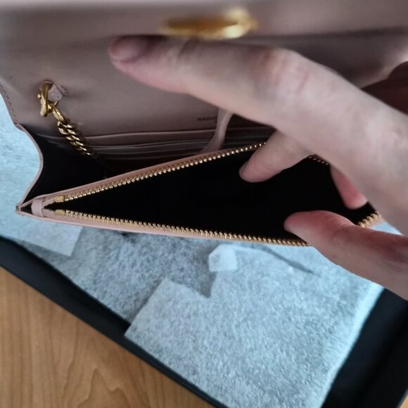 Saint Laurent Kate Tassel Wallet - Picture 8 of 9